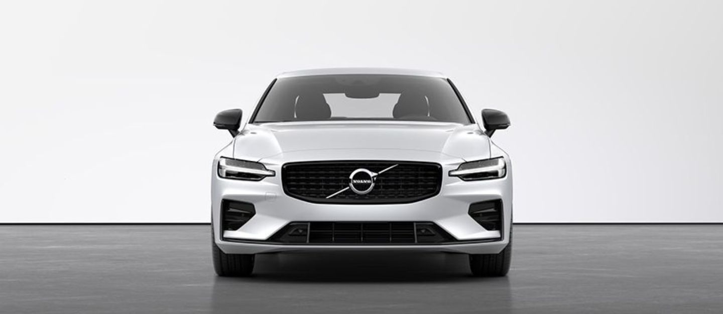 سيارة فولفو أس 60 2024