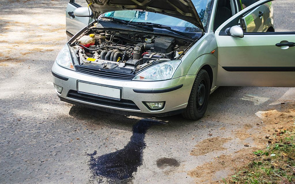 تسرب ماء من السيارة