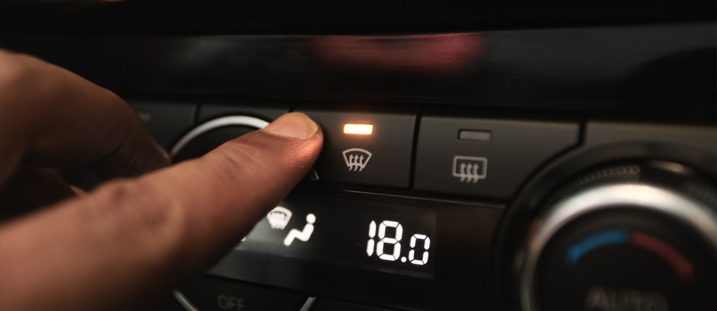 Vacuum leaks can be the cause why car AC stuck on defrost mode
