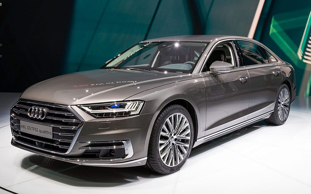 أودي A8