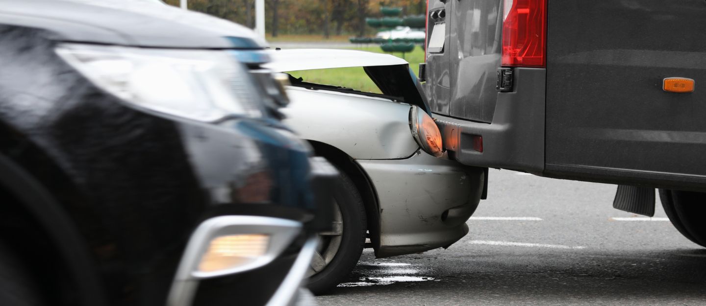 How to Report a Minor Traffic Accident in Sharjah