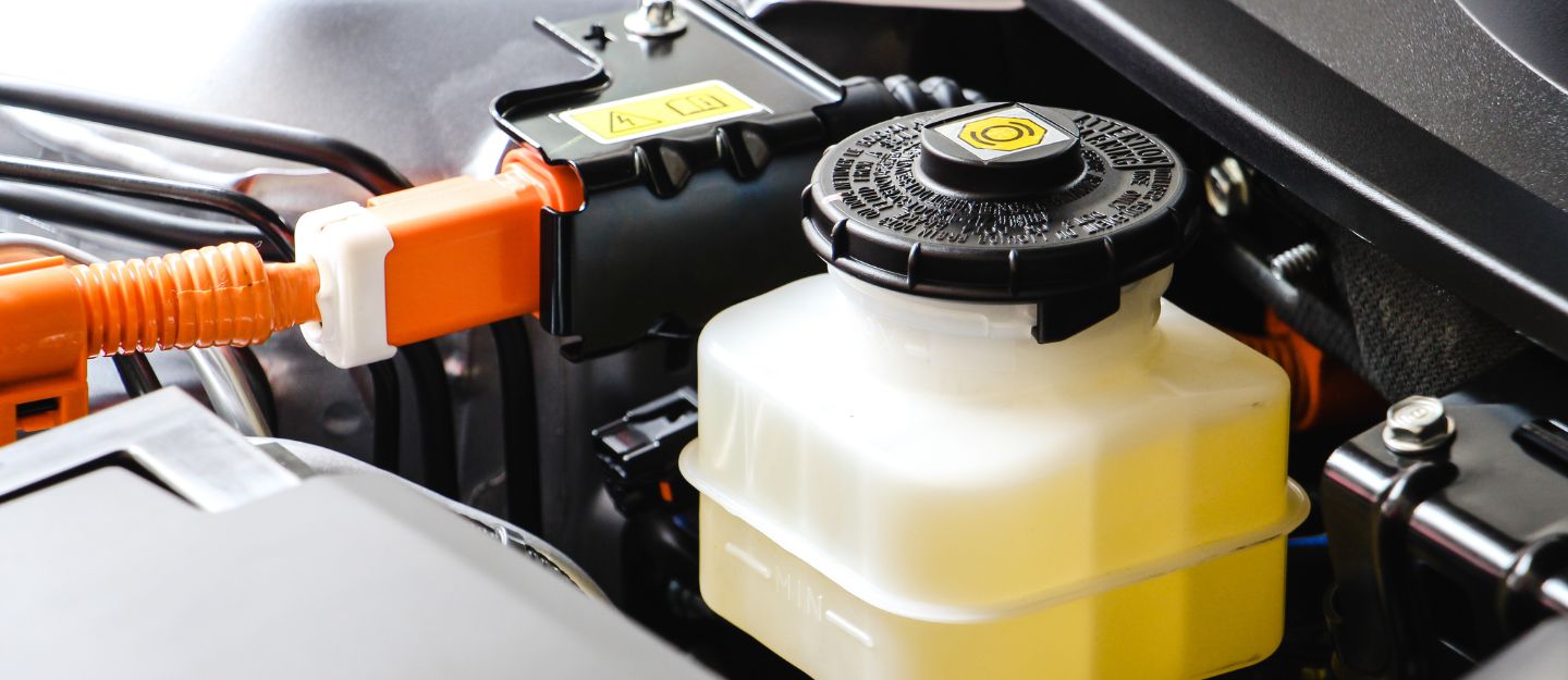 Low Clutch Fluid Symptoms Sluggish Gears, Vibration & More