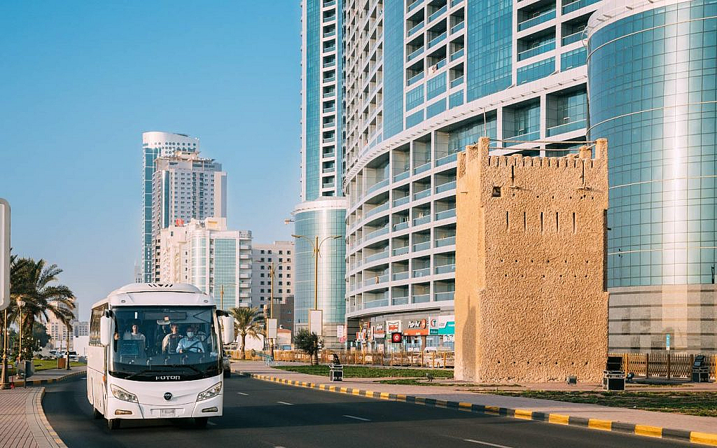 حافلة في عجمان