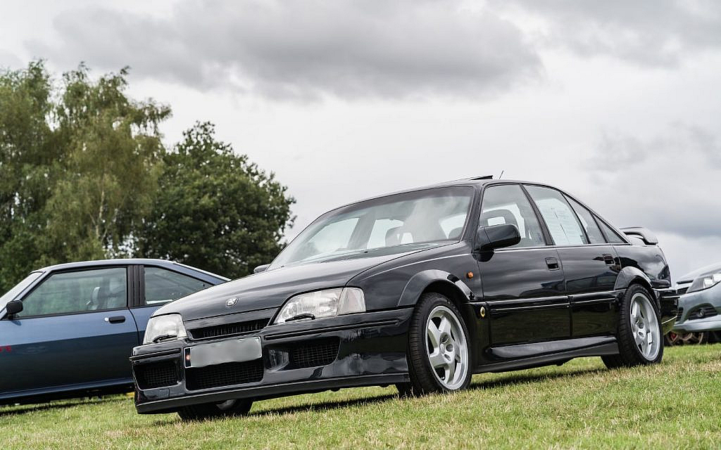 classic sleeper cars such as lotus carlton