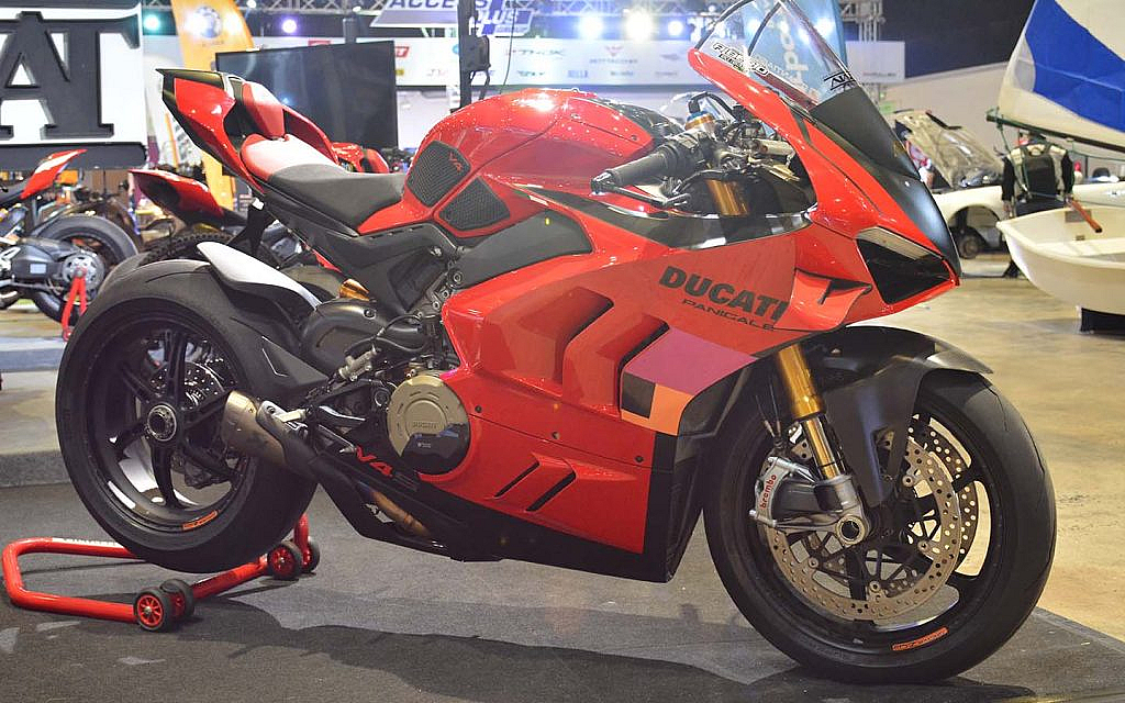 دراجة دوكاتي بانيجال V4 R