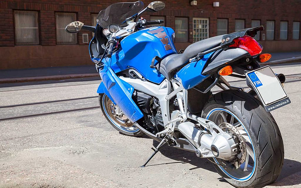 دراجة بي ام دبليو K 1200S