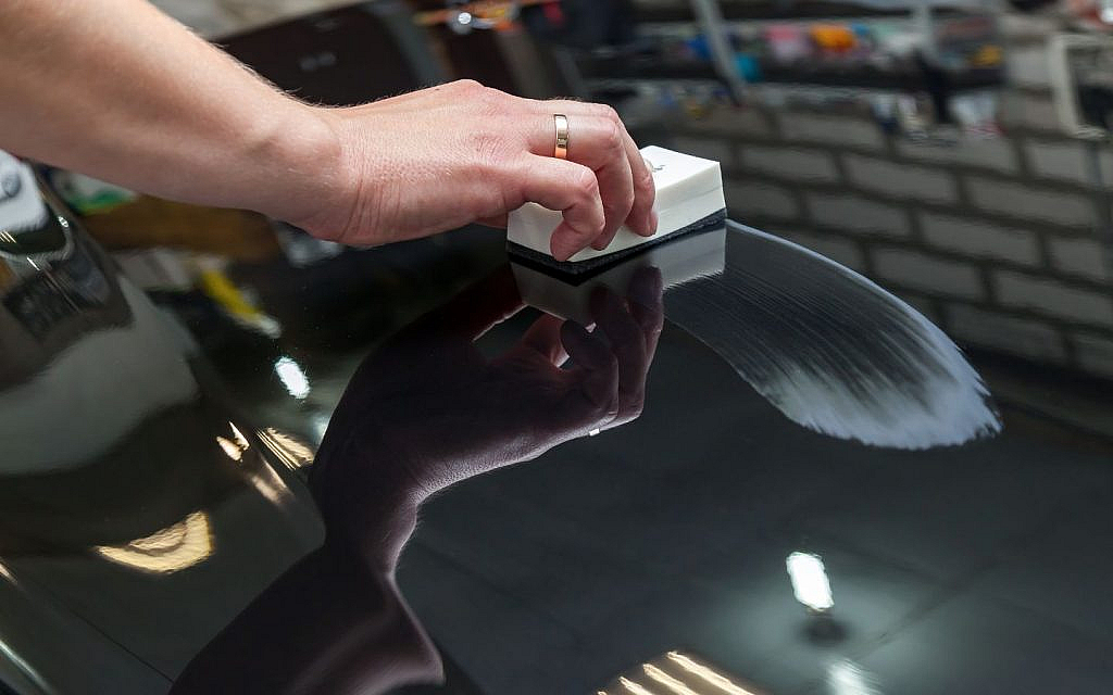 essential rules for car waxing like a clean surface