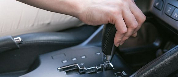 Zigzag vs Straight Gear Shifter: Which One is Better? | dubizzle