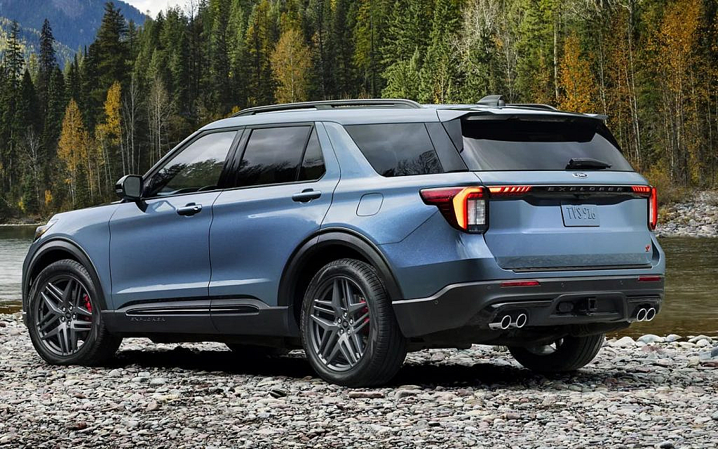 Ford Explorer delivers 300hp or 400hp depending on the trim level