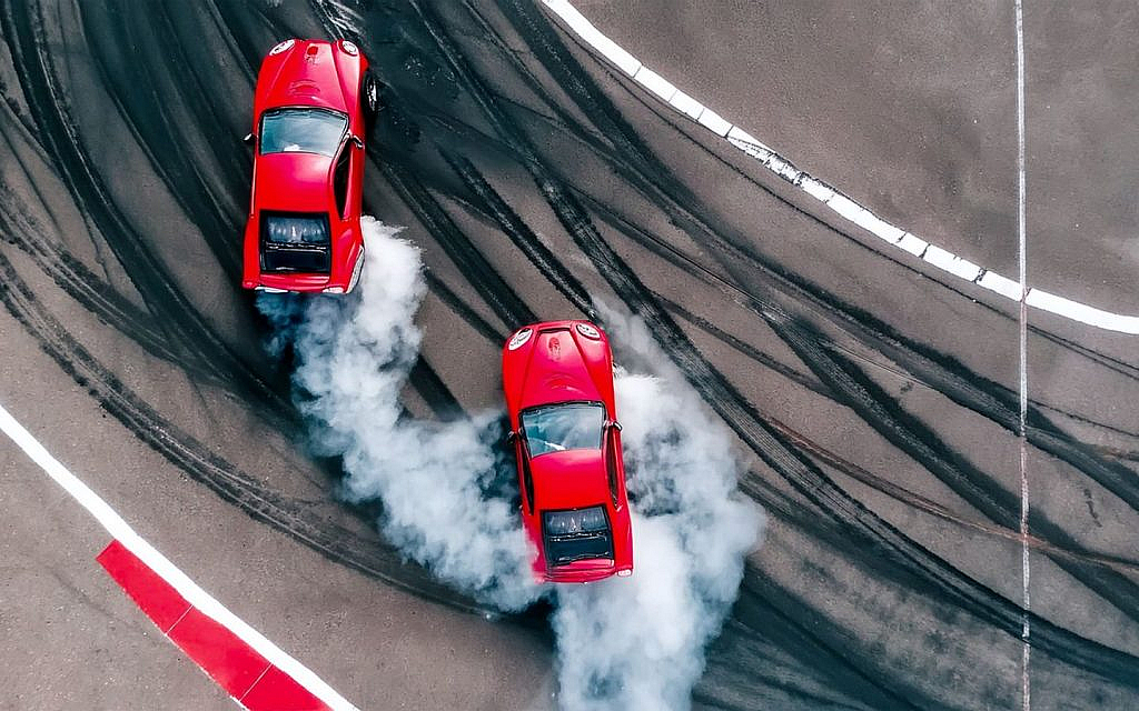 Advanced driving techniques include drifting and heel-toe shifting