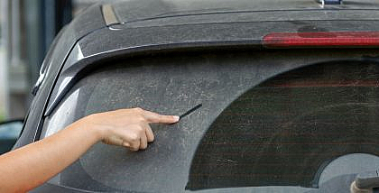 Car cleaning after a dust storm