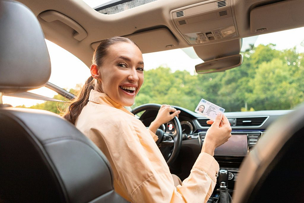 Make sure you have eye test for driving licence in dubai
