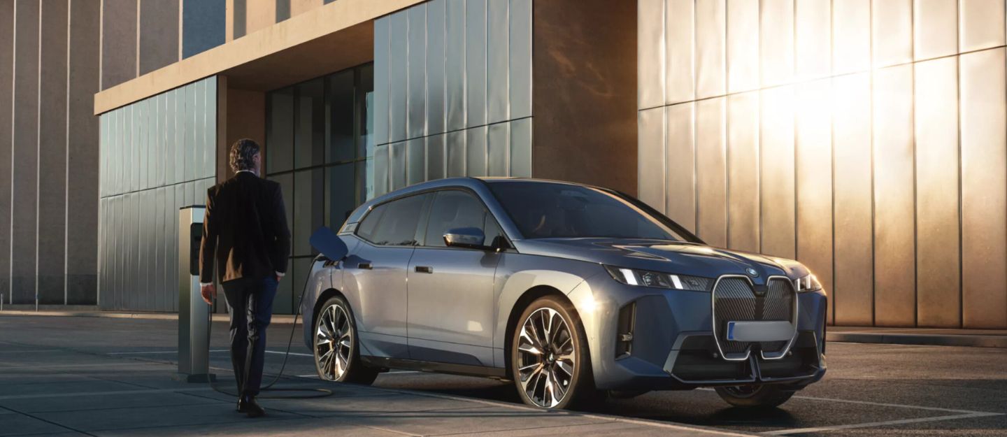 First Look: BMW iX