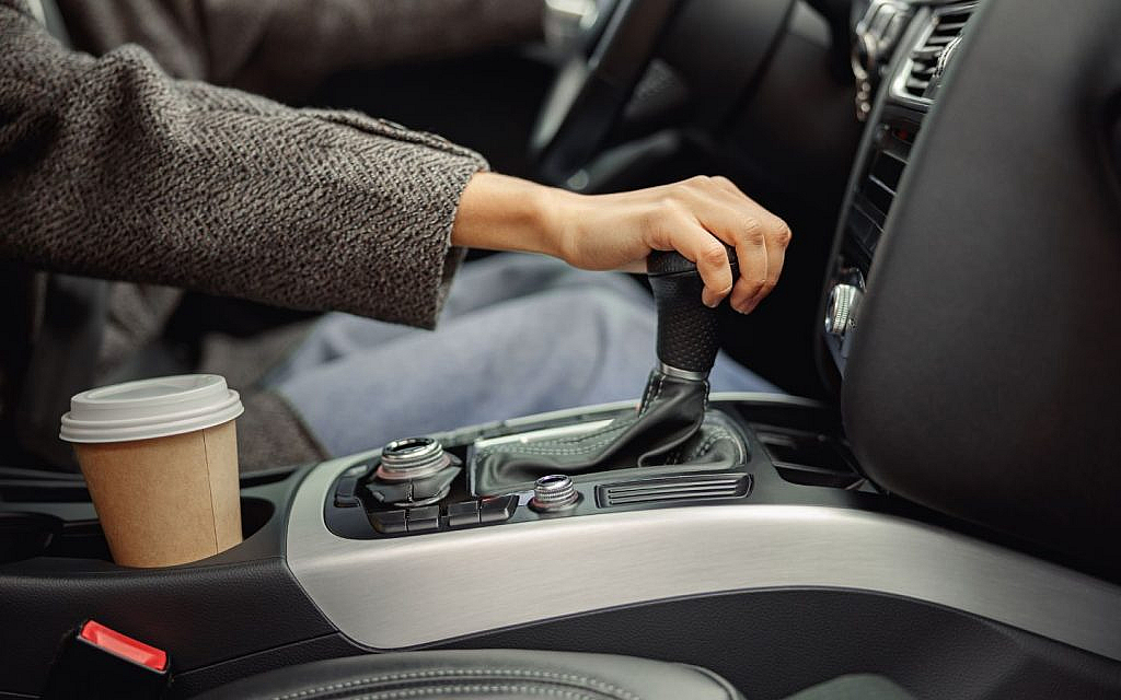 Racing inspired DSG and SMT for faster, smoother gear shifts in high-performance cars.