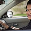 مرأة تقود