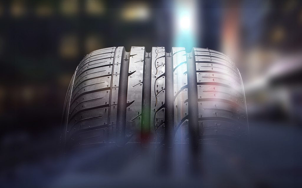 إطار سيارة