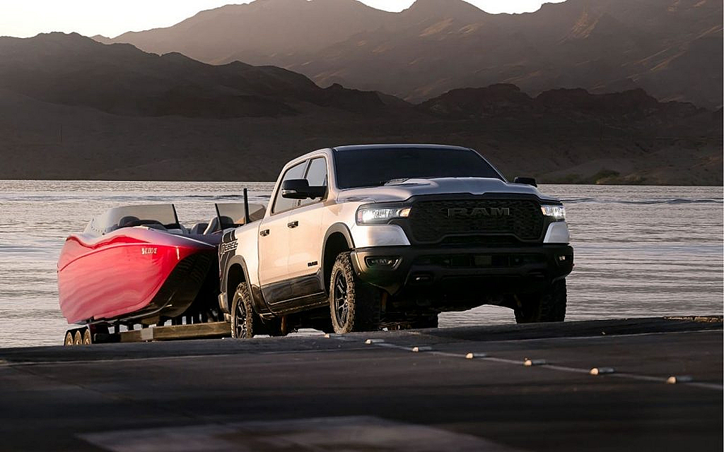 RAM 1500 towing a boat
