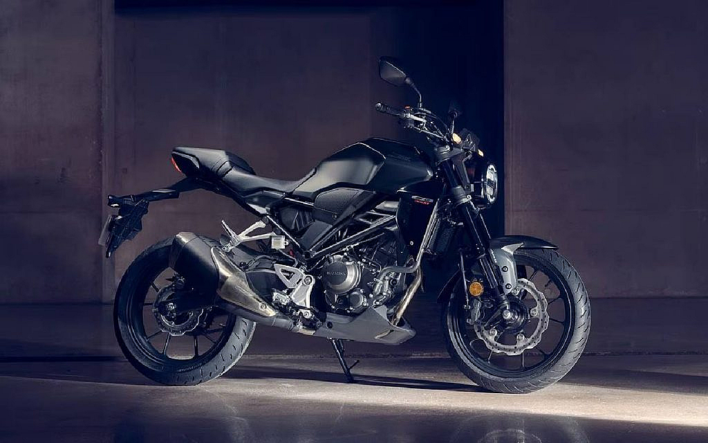 Street two-wheelers in Honda motorcycle models UAE 2025