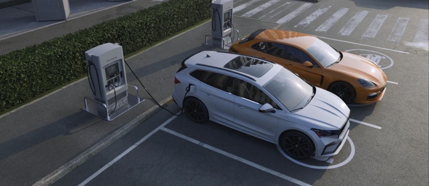 EV charging points between Emirates