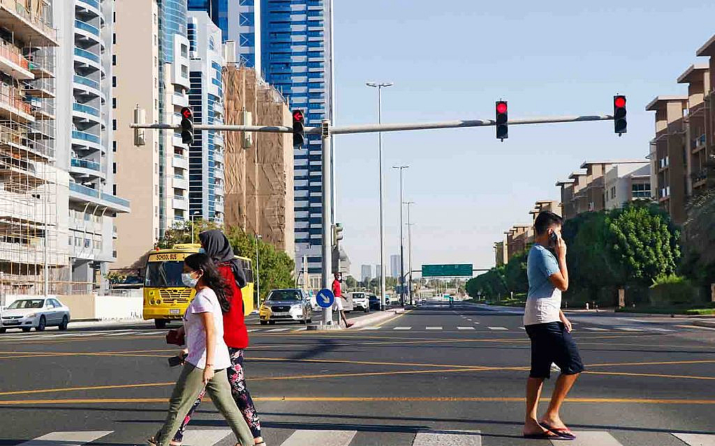 you must follow the jaywalking in the UAE to avoid penalties