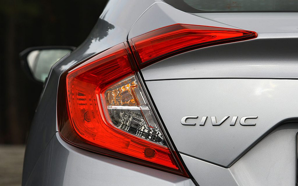 civic is among Popular Honda Sedans to Buy Under AED 150K 
