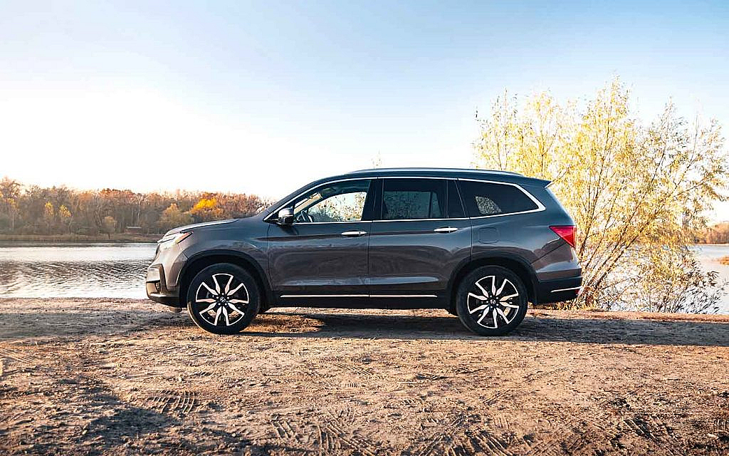 pilot is another Popular Honda SUV to Buy Under AED 150K 