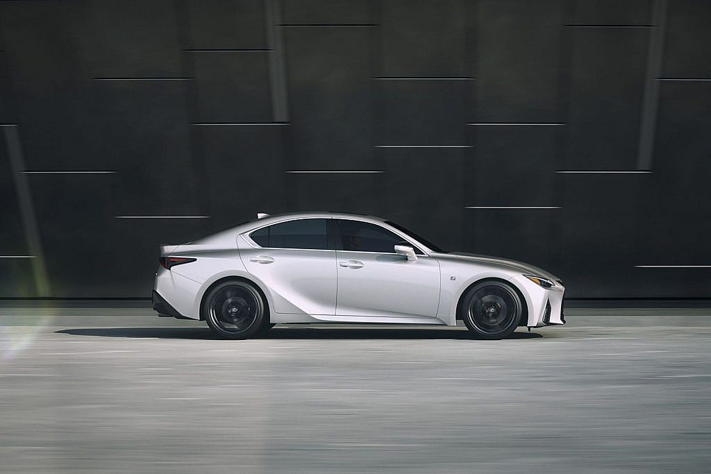 Latest Lexus IS-Series in the UAE 