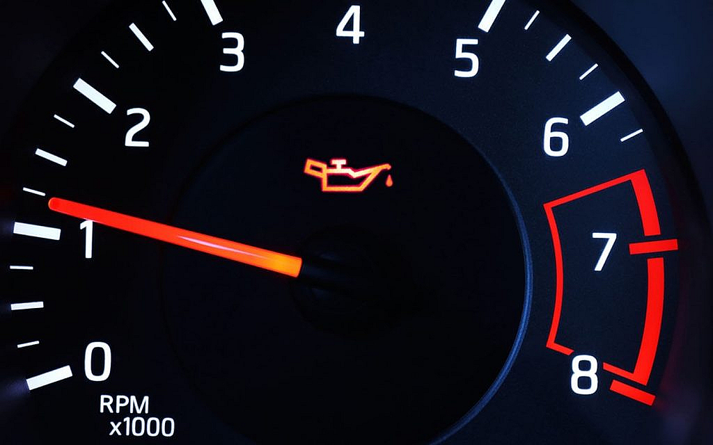 Dashboard showing oil light still on after oil change