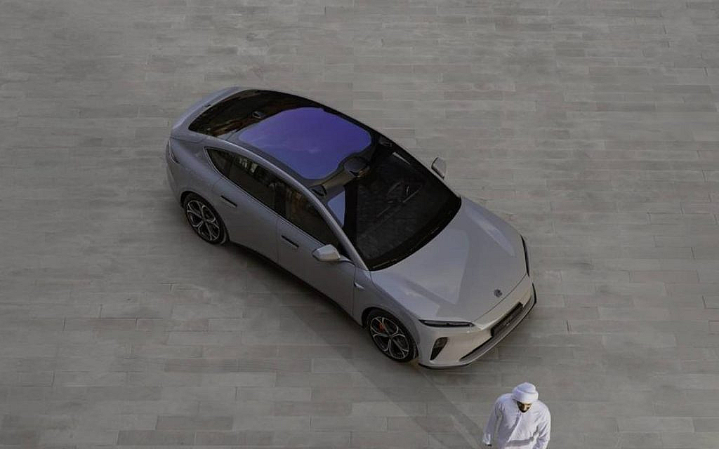 popular Chinese vehicles UAE, such as NIO cars