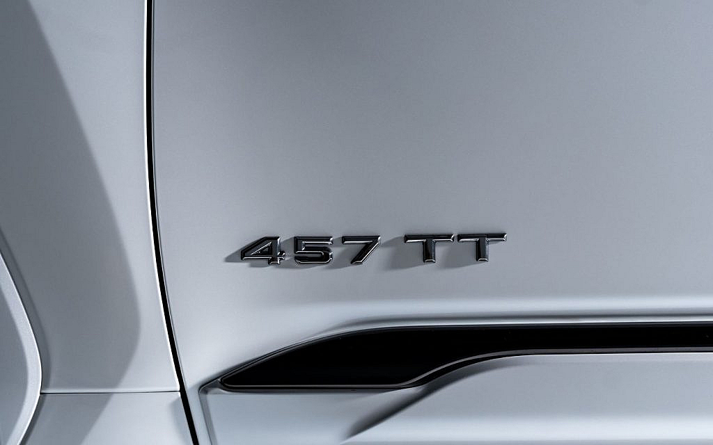The Land Cruiser 300 Hybrid boasts a bold design with hybrid-specific badges.