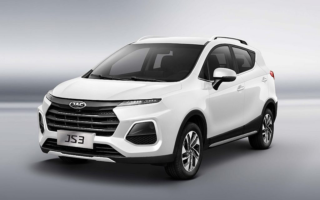 2025 white colour JAC JS3 front fascia