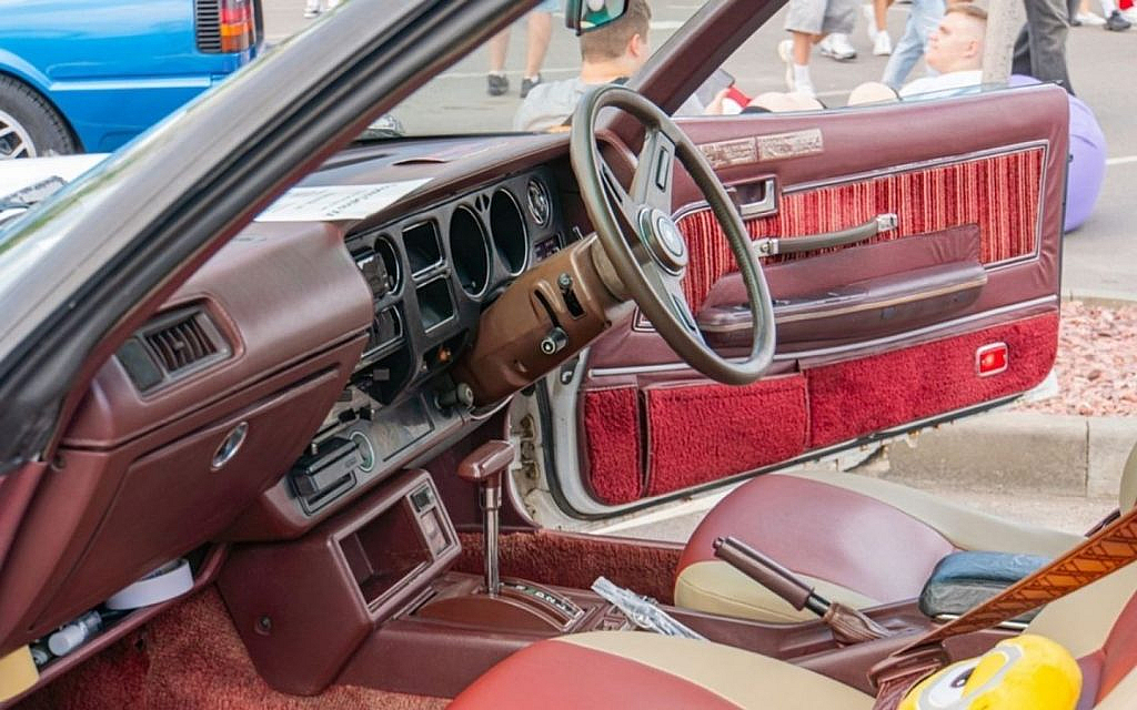 car dashboard design changes in muscle car era 1960s
