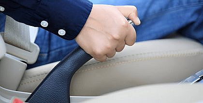 effects of driving with parking brake on