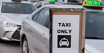 taxis in Abu Dhabi