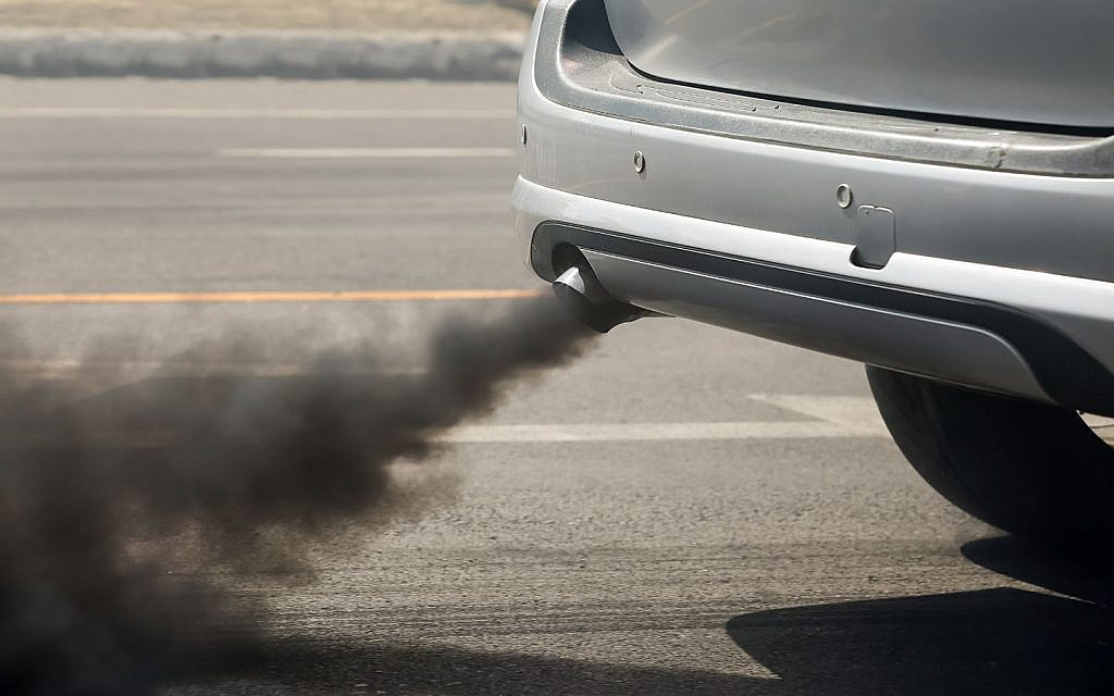 Driving with a loud exhaust system in the UAE? Know the fines, penalties, and compliance tips