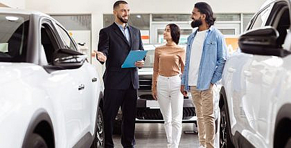 car dealership business in Dubai