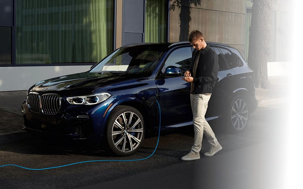 download My BMW app UAE