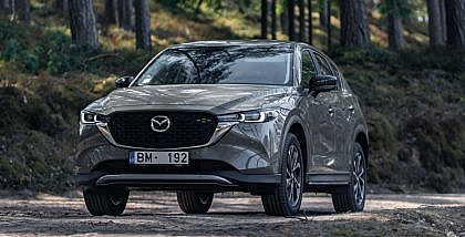 سيارة مازدا سي أكس 30