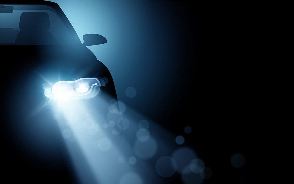 Drivers should know when to use high beam headlights
