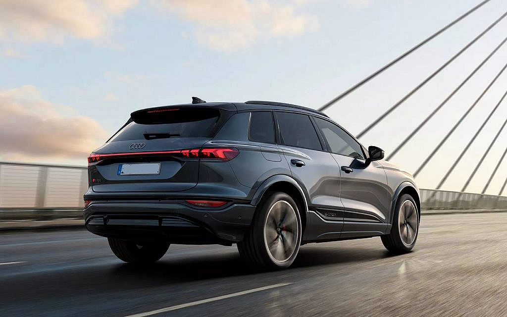 SQ6 e-tron can charge up to 80 % at Audi EV charging stations Dubai