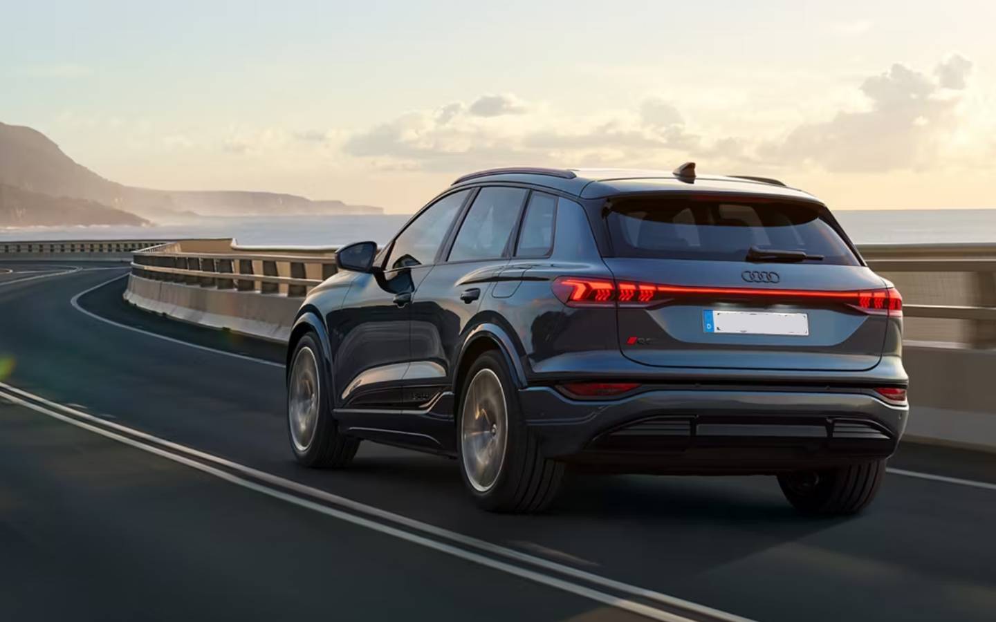 سيارة Q6 e-tron