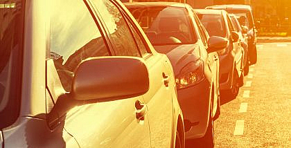 سيارات تحت الشمس