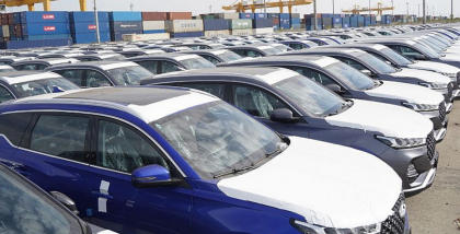 استيراد سيارة من دبي إلى المملكة المتحدة