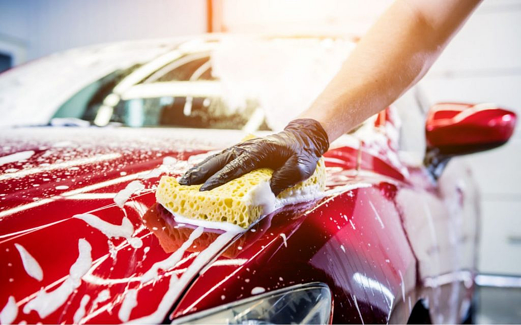 use two-bucket method for car detailing