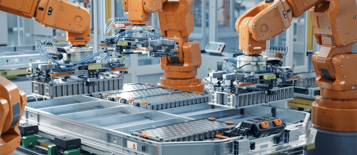 مصنع بطاريات سيارات كهربائية