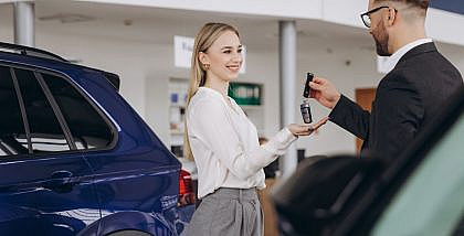 Luxury Car Rental Services in Abu Dhabi