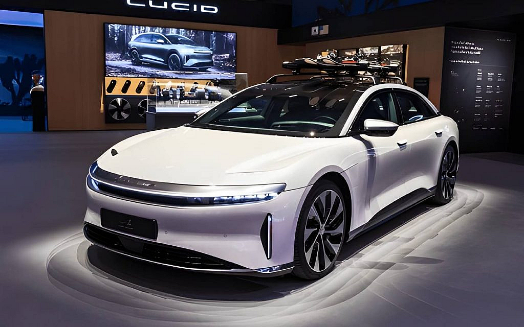 Lucid Air Sapphire has a top speed of 330 km/h