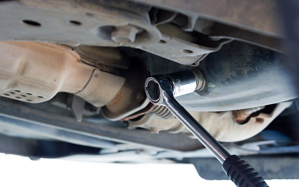 fixing oil leak from the drain plug