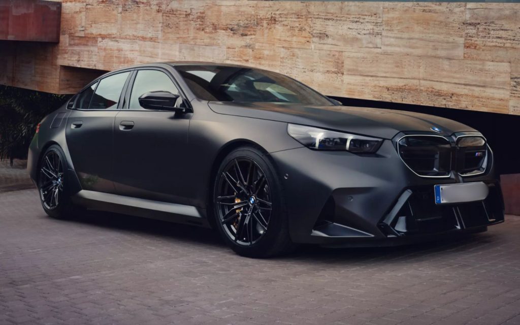 BMW M5 M xDrive is a high-performance plug-in hybrid 