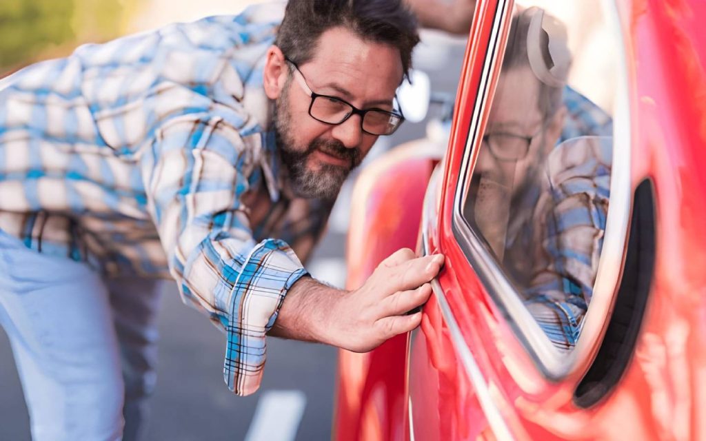 an effective car repaint detection method is to check the vehicle thoroughly